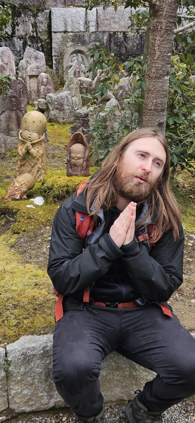 Mitch and the statues